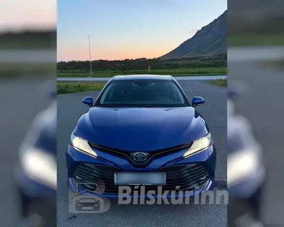 TOYOTA CAMRY