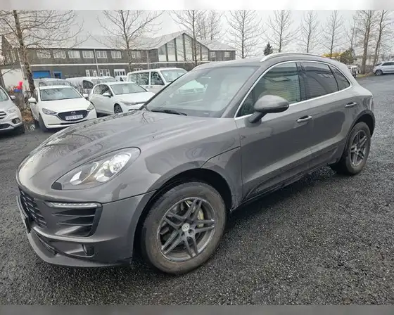 PORSCHE MACAN S