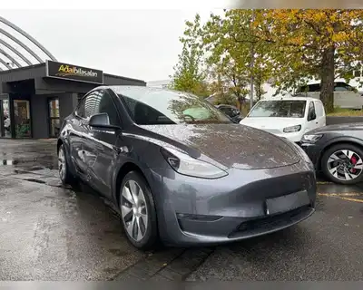 TESLA MODEL Y LONG RANGE