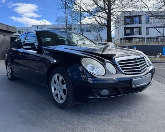 MERCEDES-BENZ E 200 KOMPRESSOR
