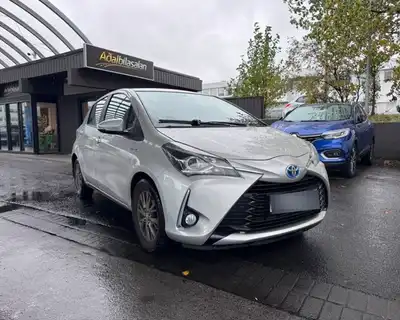 TOYOTA YARIS HYBRID