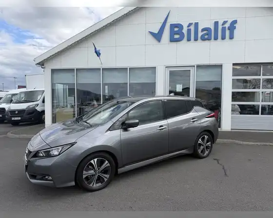 NISSAN LEAF 40KWH TEKNA BOSE