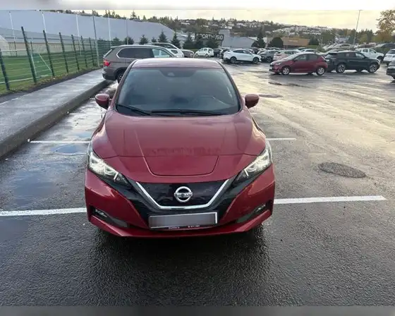 NISSAN LEAF 40KWH