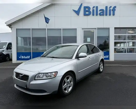 VOLVO S40