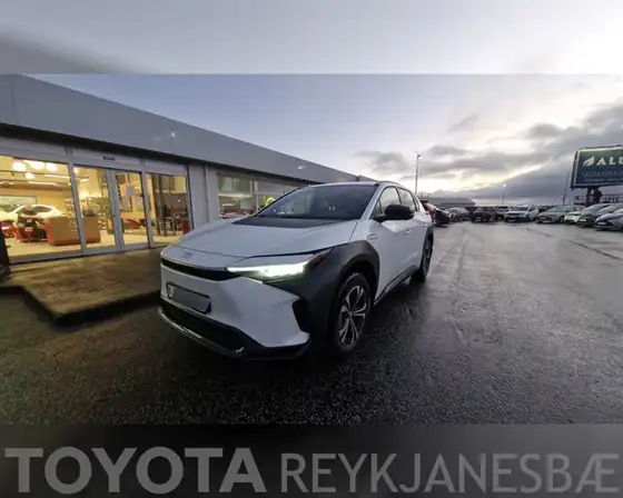 TOYOTA BZ4X GX PLUS FWD