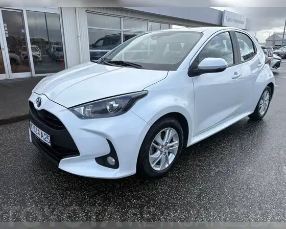 TOYOTA YARIS ACTIVE HYBRID