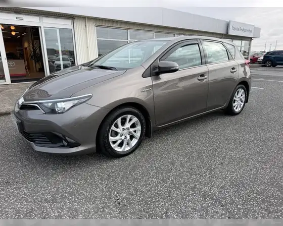 TOYOTA AURIS ACTIVE HYBRID