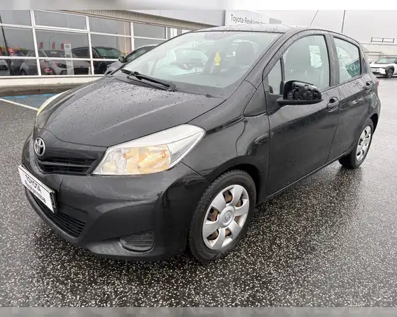 TOYOTA YARIS LIVE 5 GÍRA