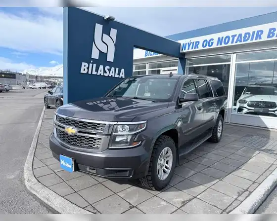 CHEVROLET SUBURBAN LT