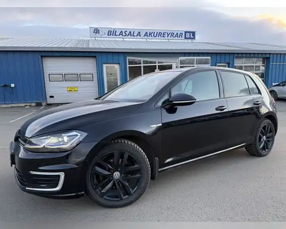 VW GOLF E PREMIUM
