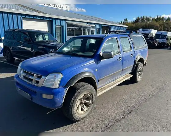 ISUZU D-MAX CREW CAB