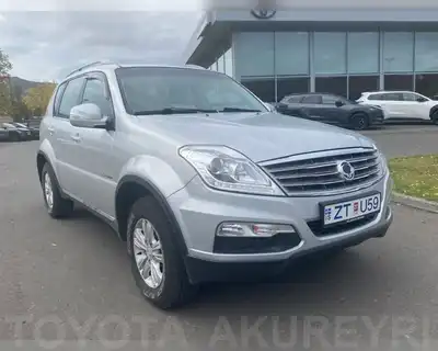 SSANGYONG REXTON DLX