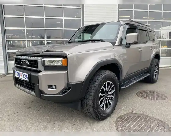 TOYOTA LAND CRUISER 250 GX PLUS