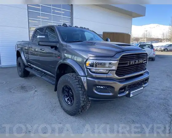 DODGE RAM 3500 LARAMIE NIGHT EDITION