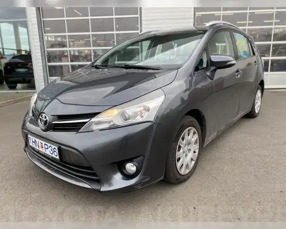 TOYOTA COROLLA VERSO LIVE