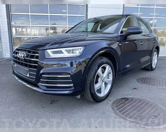AUDI Q5 55 TFSI S-LINE DESIGN