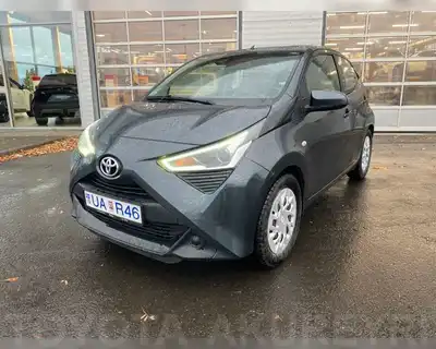 TOYOTA AYGO X-PLAY