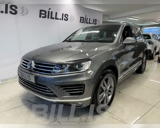 VW TOUAREG R-LINE AWD
