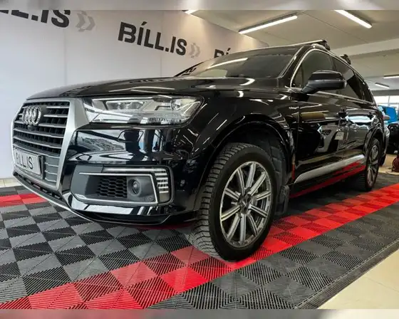 AUDI Q7 E-TRON