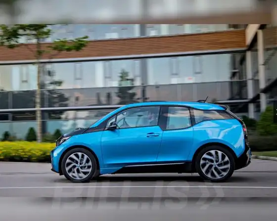 BMW I3