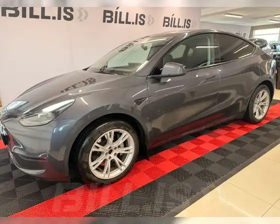 TESLA MODEL Y LONG RANGE AWD