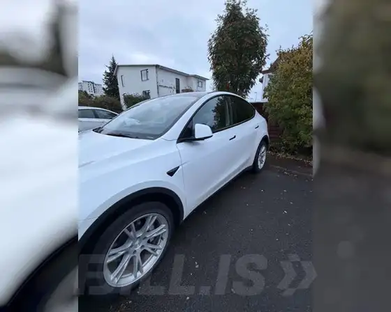 TESLA MODEL Y LR AWD