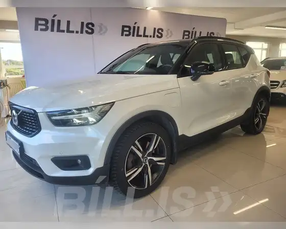 VOLVO XC40 INSCRIPTION PLUG-IN