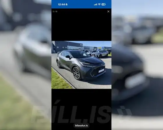 TOYOTA C-HR