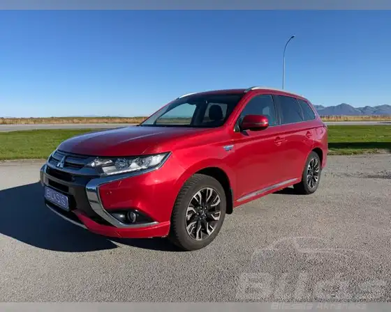 MITSUBISHI OUTLANDER INSTYLE