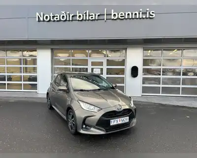 TOYOTA YARIS HYBRID