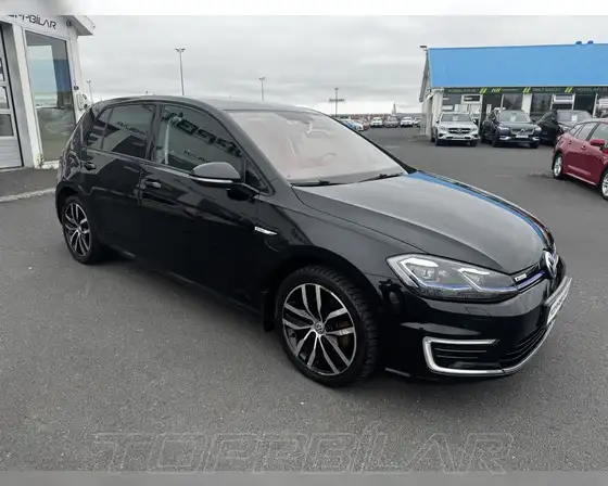 VW GOLF E PREMIUM