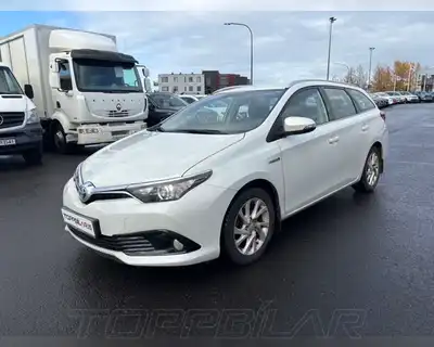 TOYOTA AURIS TS HYBRID ACTIVE