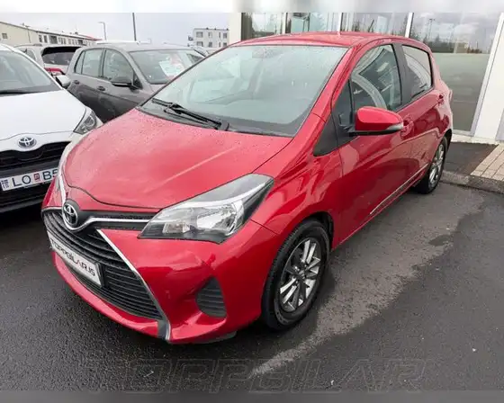 TOYOTA YARIS ACTIVE 3