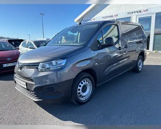 TOYOTA PROACE CITY LANGUR