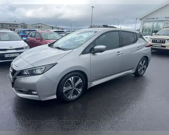 NISSAN LEAF TEKNA 40KWH