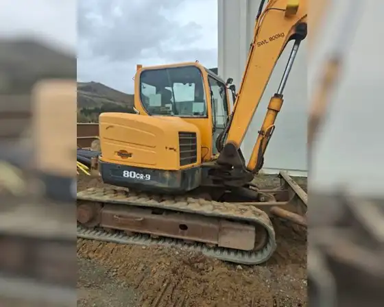 HYUNDAI R 80