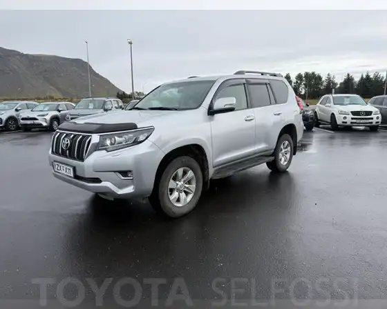 TOYOTA LAND CRUISER 150 GX