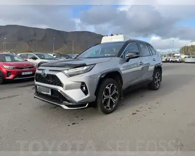 TOYOTA RAV4 STYLE PLUG-IN HYBRID
