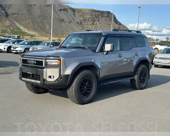 TOYOTA LAND CRUISER 250 GX PLUS