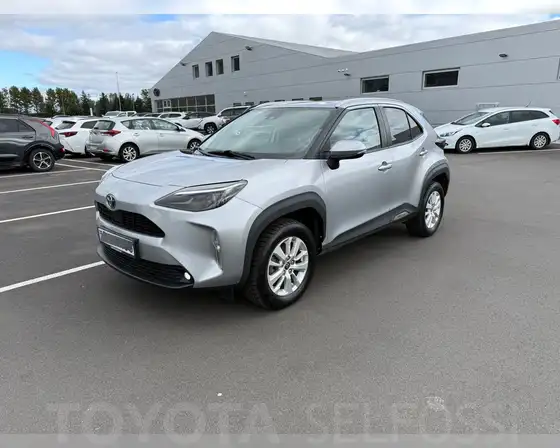 TOYOTA YARIS CROSS ACTIVE AWD