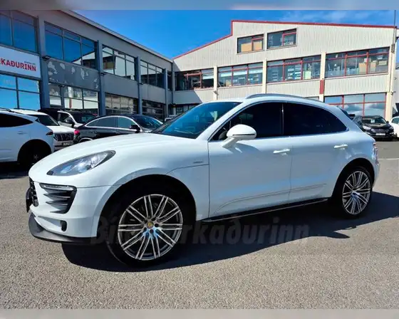 PORSCHE MACAN S V6