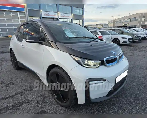 BMW I3