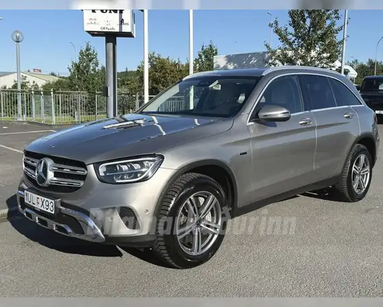 MERCEDES-BENZ GLC 300 E 4MATIC