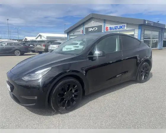 TESLA MODEL Y LONG RANGE AWD