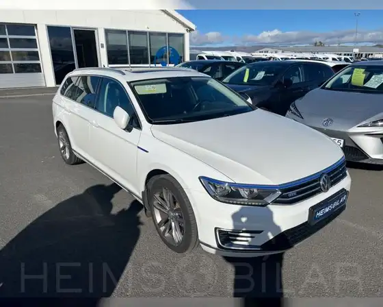 VW PASSAT GTE PREMIUM