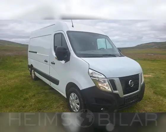 NISSAN NV400