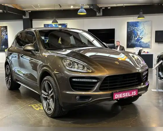 PORSCHE CAYENNE TURBO