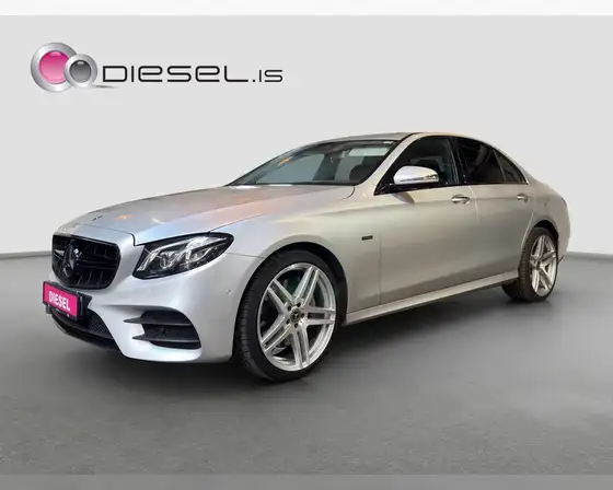 MERCEDES-BENZ E 300 DE AMG-LINE