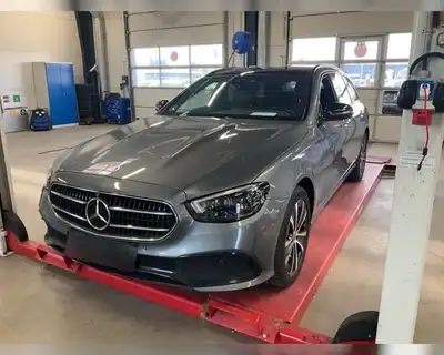 MERCEDES-BENZ E 300 DE 4MATIC LUXURY