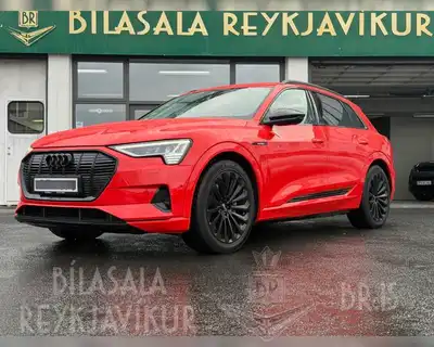 AUDI E-TRON 55 S-LINE BLACK PACK